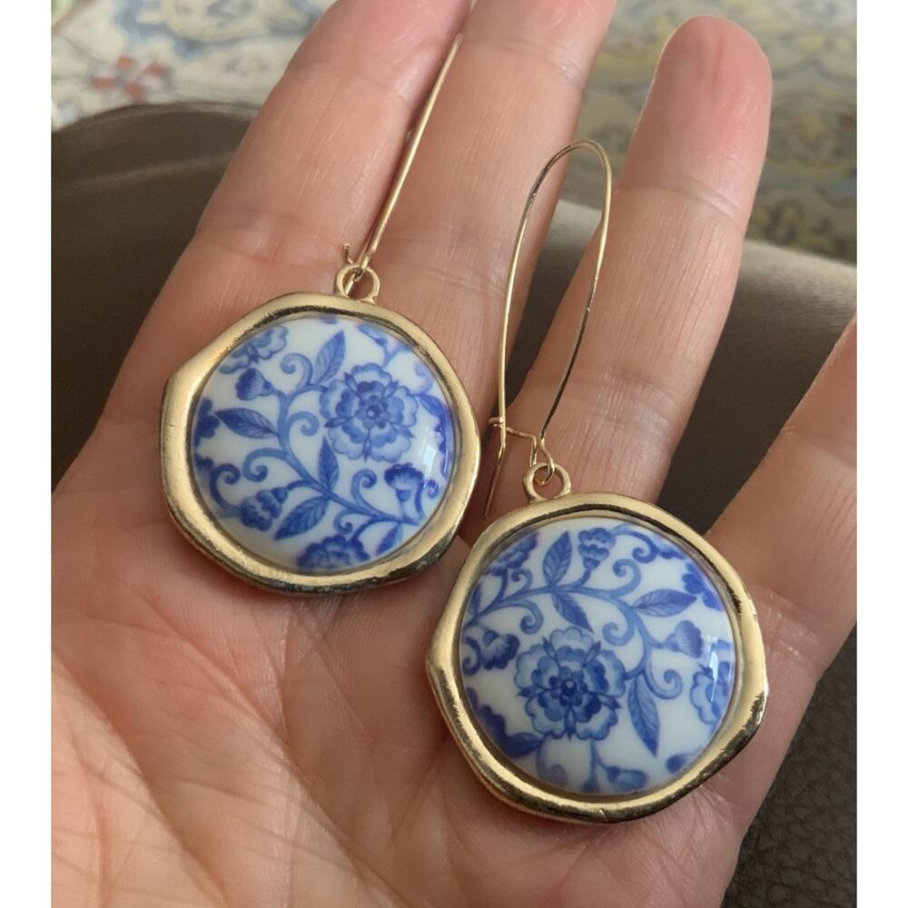 Anthropologie Flower Earrings Tile White Ceramic Blue Gold Hoop Boho Portugal - Picture 7 of 9